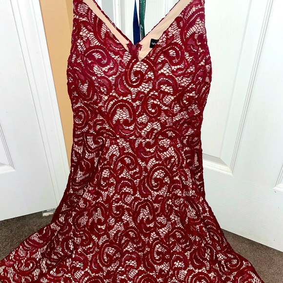 Homecoming/Prom Dress - Picture 1 of 4